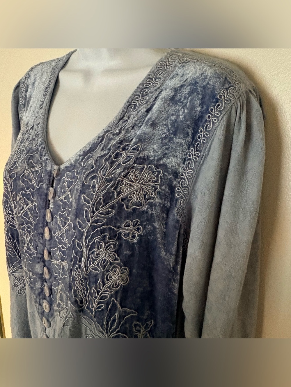 Holy Clothing Tunic Top Blouse Womens Large Buttons Embroidery Velvet Tie Back - Picture 2 of 13